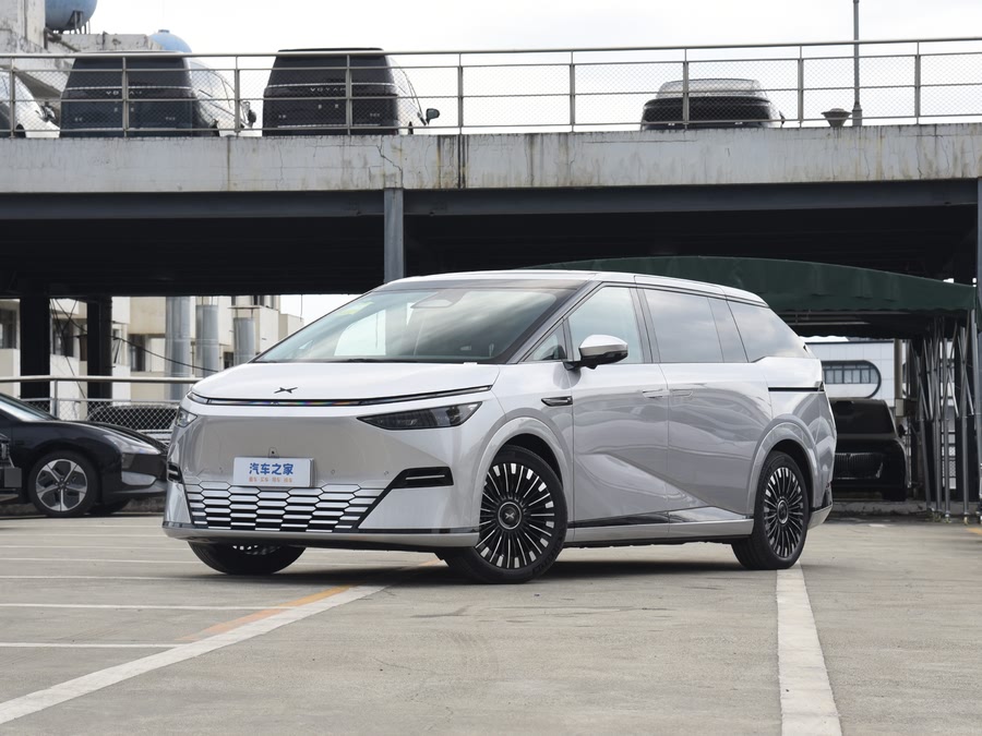 XPeng X9 2025 2025款 纯电 702四驱高性能 Max