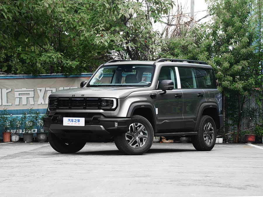 BAIC Beijing BJ40 2026 2026款 2.0T 汽油标准版