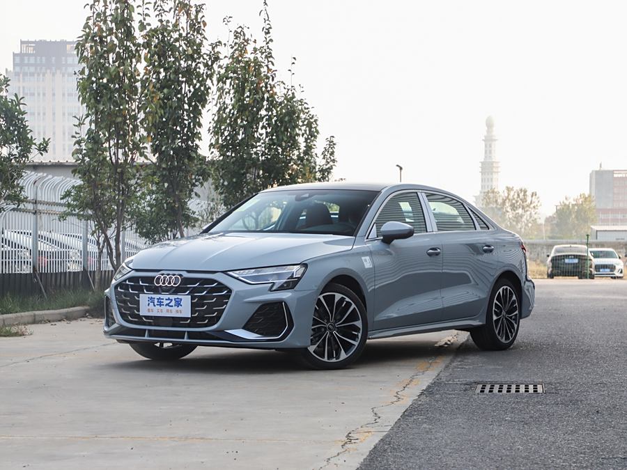 Audi A3 2025 2025款 A3L Limousine 35TFSI 飞驰尊享型 +豪华臻选包