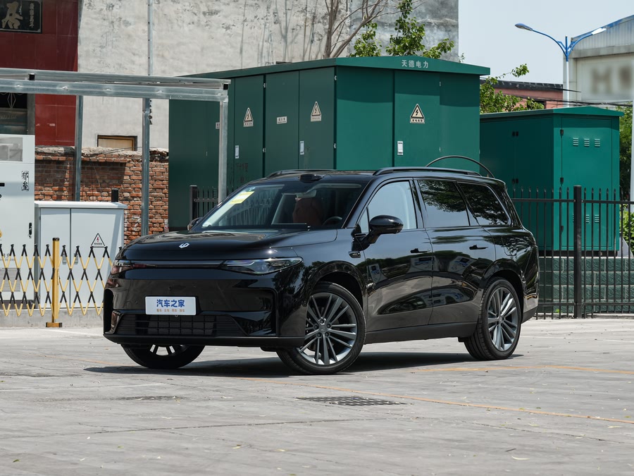 Leapmotor C16 2026 2026款 增程 280激光雷达智尊版 6座