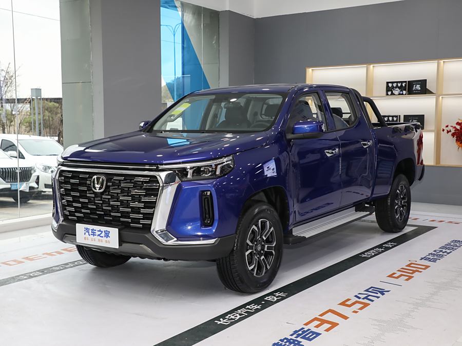 Changan Hunter Plus 2023 2023款 2.0T自动四驱汽油精英型长箱