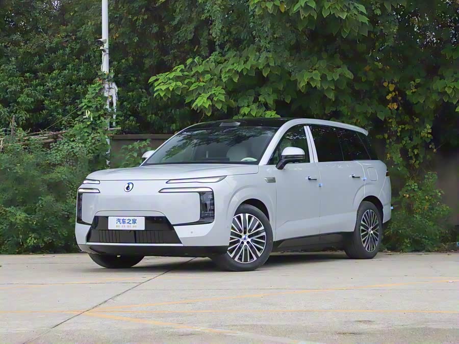 Denza N8L 2025 2025款 尊荣型