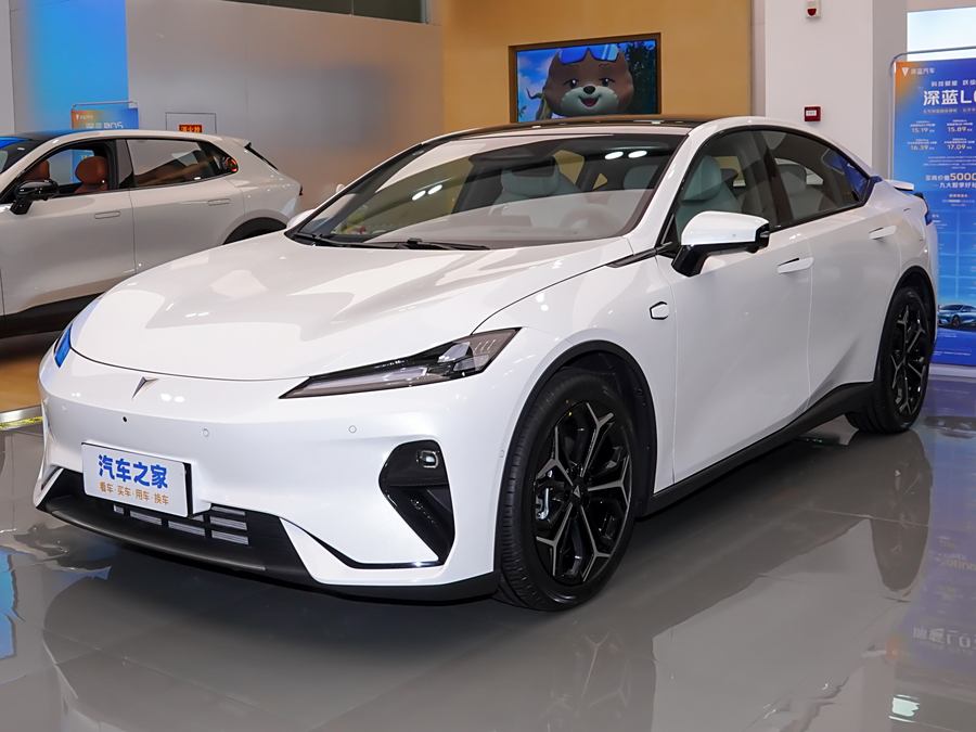 Changan Deepal L07 2025 2025款 300Ultra 深蓝智驾AD PRO增程版