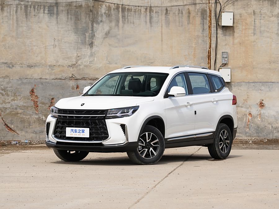 Dongfeng Forthing T5 2023 2023款 盛世款 1.6L 手动追梦版 五座