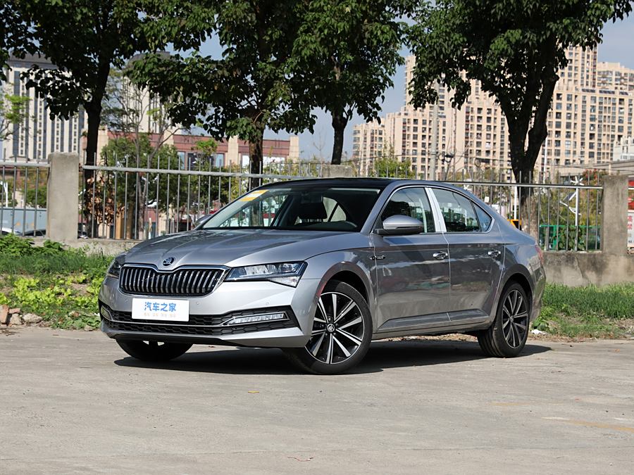 2025 Skoda Superb