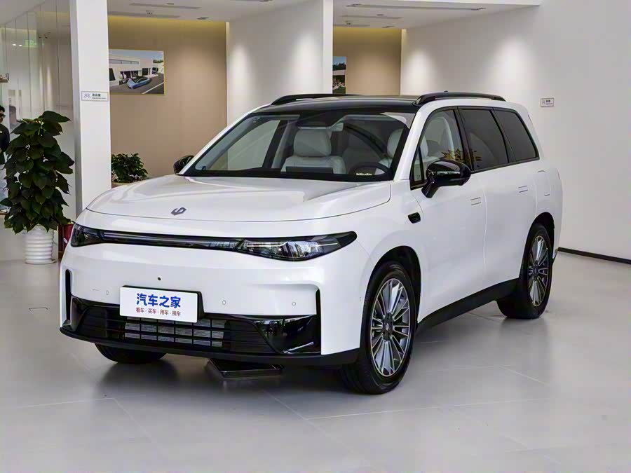 Leapmotor C16 2026 2026款 增程 200尊享版 6座