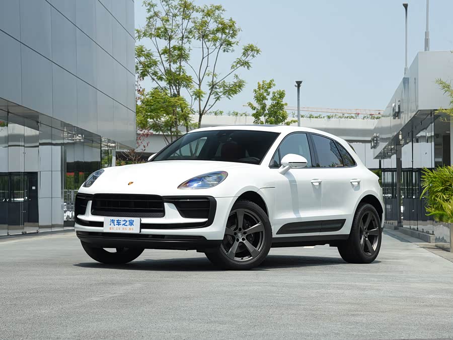 2026 Porsche Macan