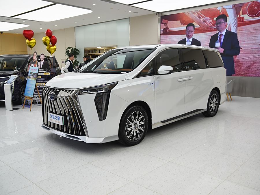 GAC Trumpchi E9 2025 2025款 E9 超级快充 冠军