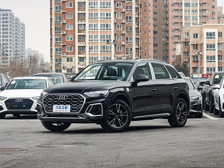 Audi Q5L 2025 2025款 45周年典藏版 40 TFSI 时尚动感型