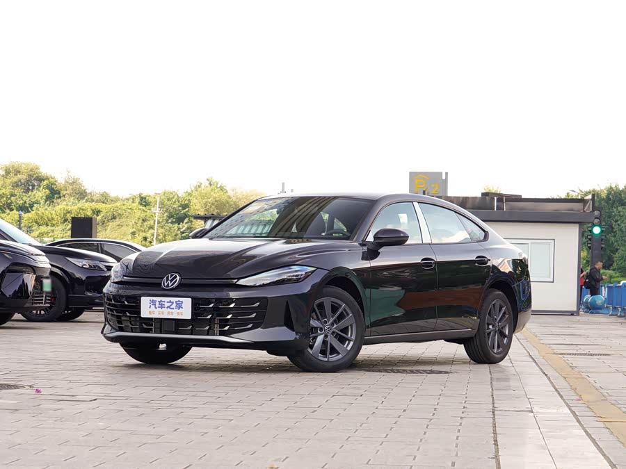 Volkswagen Lamando L 2026 2026款 凌渡L 300TSI 凌感版