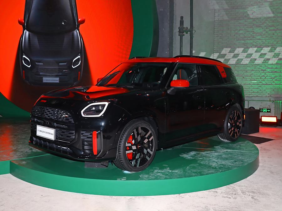 2024 Mini Countryman JCW
