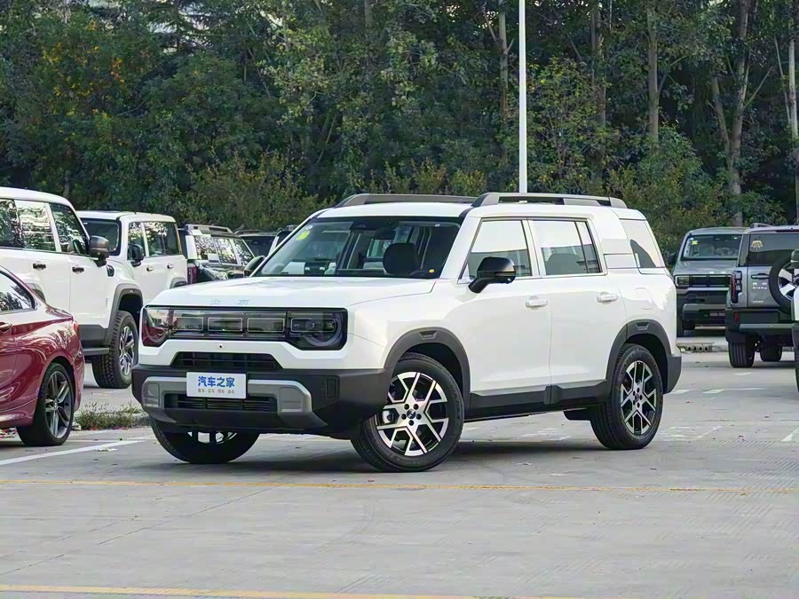 BAIC Beijing BJ30 2026 2026款 旅行家 1.5T 混动标准版