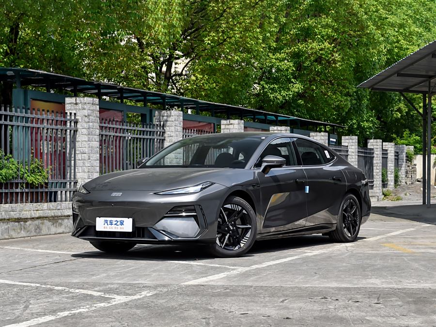 Geely Galaxy E8 2024 2024款 550km 后驱龙腾版