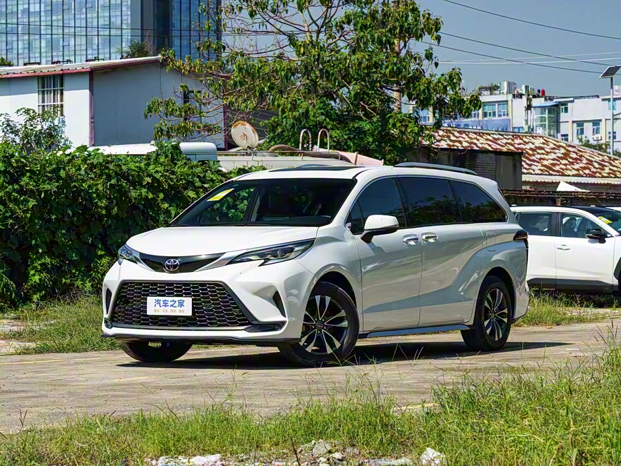 Toyota Granvia 2026 2026款 2.5L混动 豪华版