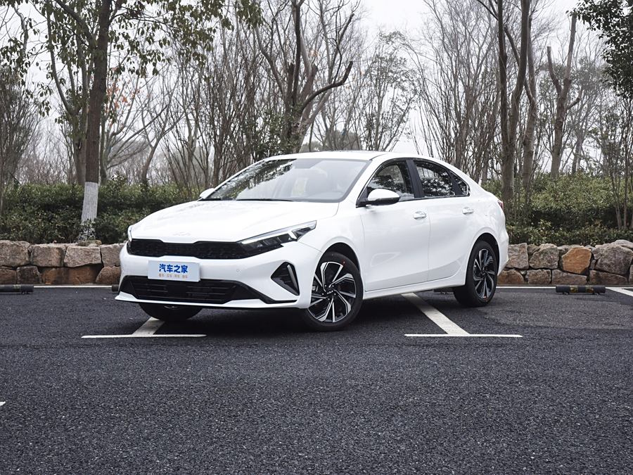 Kia K3 2023 2023款 1.5L CVT尊贵版