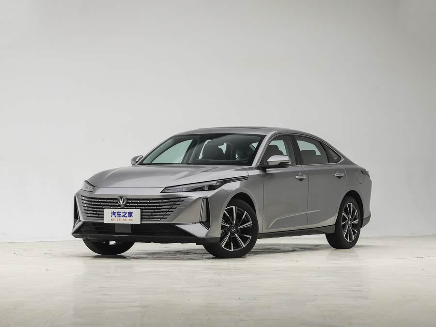 Changan Eado Plus 2025 2025款 蓝鲸 1.5T 500Bar旗舰型