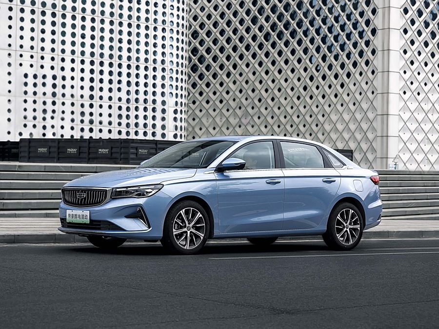Geely Emgrand 2022 2022款 第4代 1.8L DHT醇行版