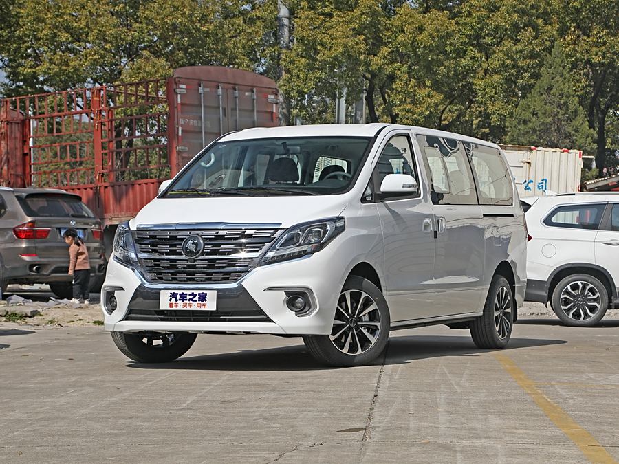 Dongfeng Forthing M7 2022 2022款 领爵款 2.0T 自动伯爵版