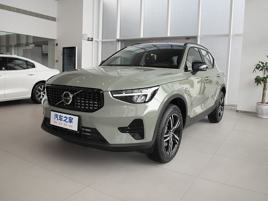 Volvo XC40 2025 2025款 B3 智远运动版