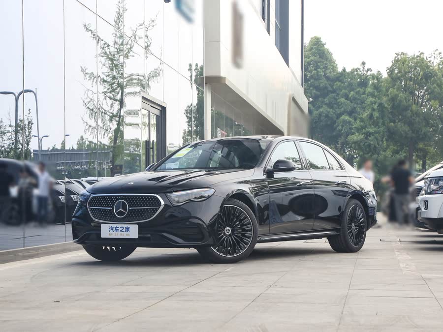 Mercedes-Benz E-Class 2025 2025款 改款 E 300 豪华型运动版