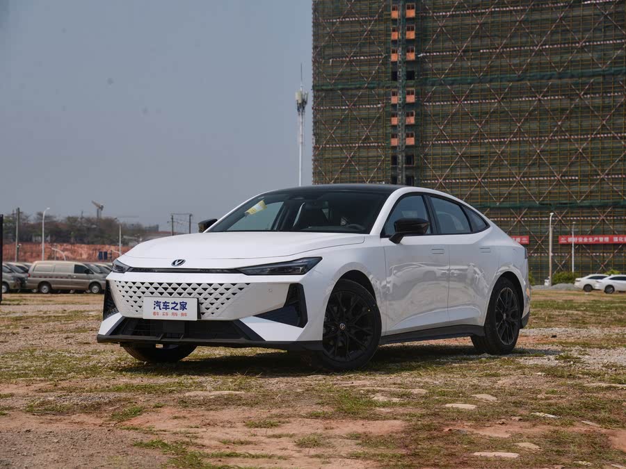 Changan UNI-V 2025 2025款 1.5T 500Bar尊贵型