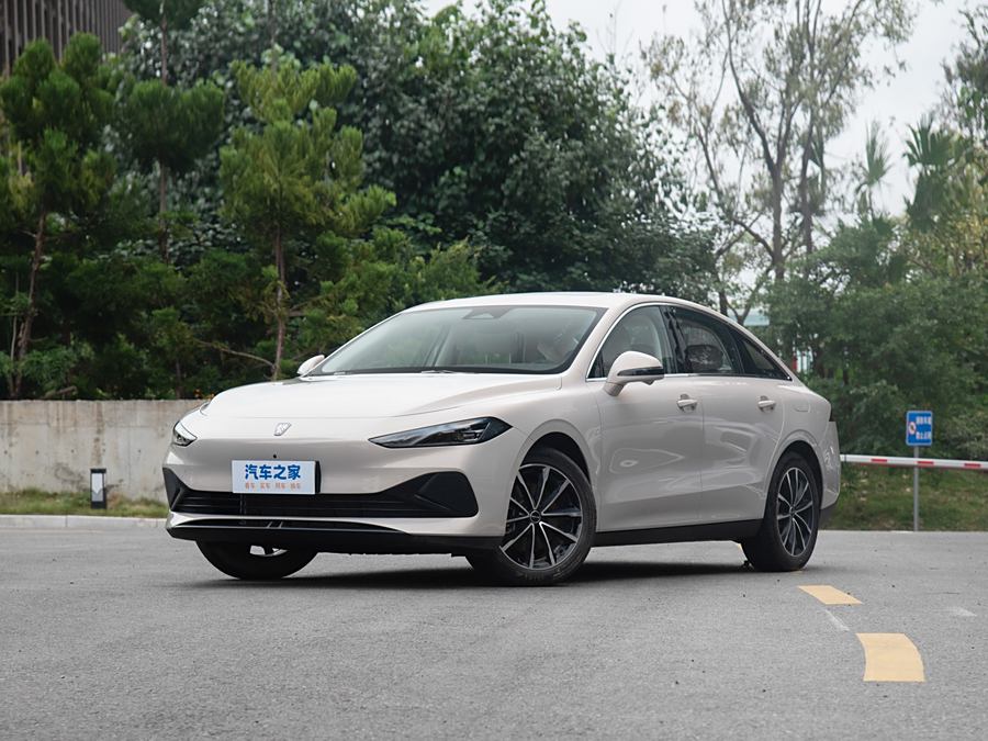 Roewe D7 2025 2025款 DMH 125km 世界冠军旗舰版