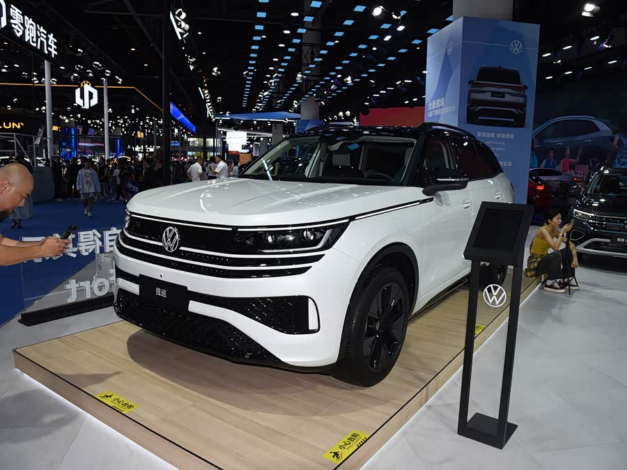 Volkswagen Tavendor 2025 2025款 380TSI 四驱R-Line巡礼 众享款