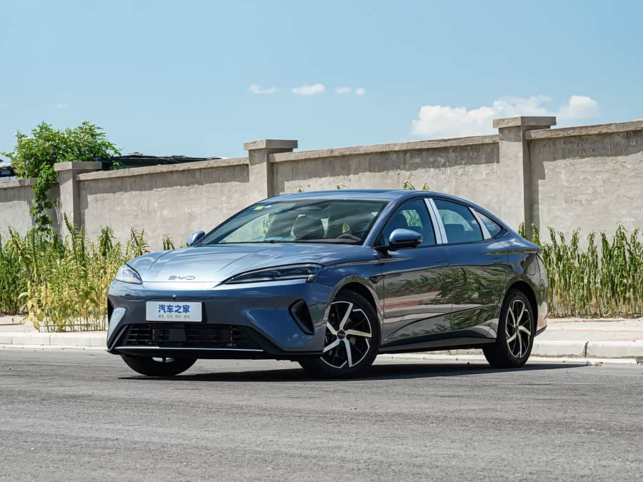 BYD Seal 07 DM-i Hybrid 2026 2026款 DM-i 1.5T 230km 尊荣型