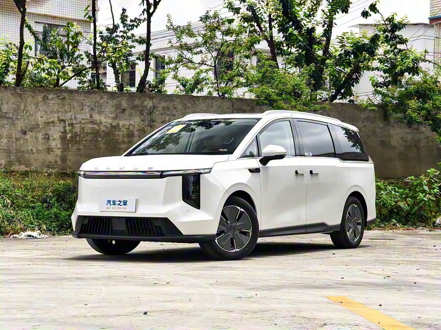 Maxus Mifa 7 2025 2025款 527km 森林长续航版