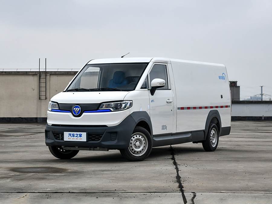 Foton Smart Smurf E7 2024 2024款 纯电动厢式运输车 平顶2座 宁德时代49.45kWh