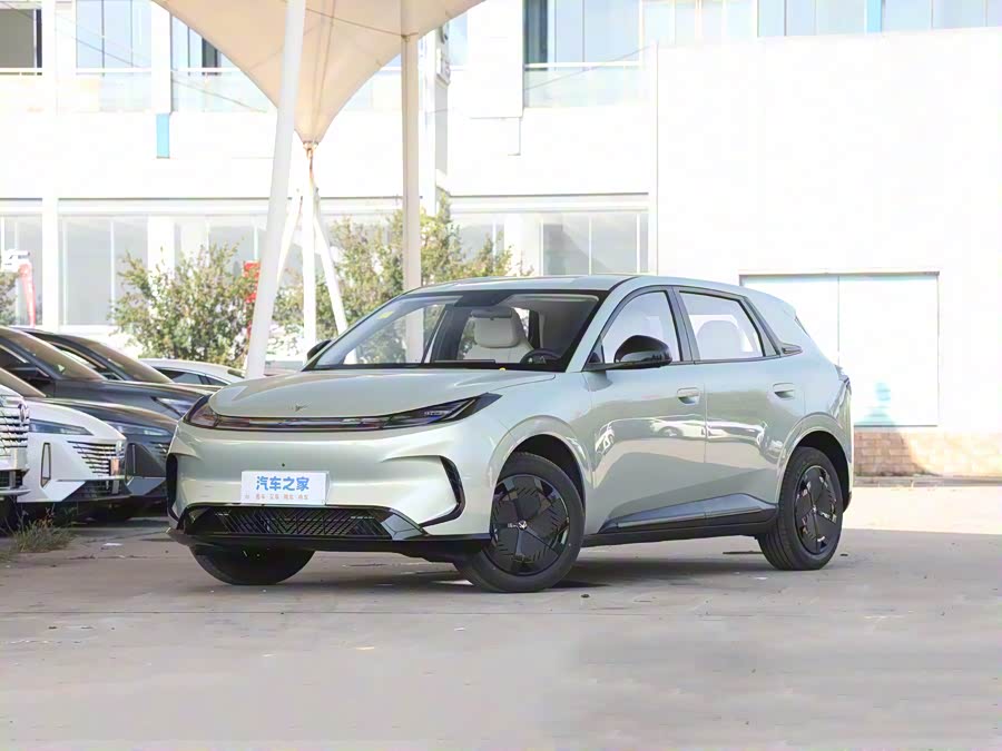 BAIC Arcfox T1 2025 2025款 320 PLUS