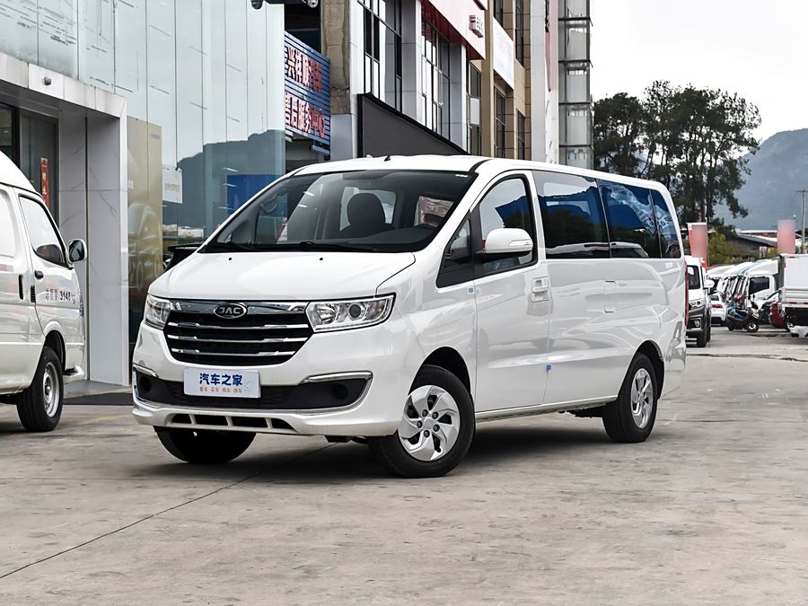 JAC Refine M3 2025 2025款 PLUS 1.8L 手动舒适版 9座