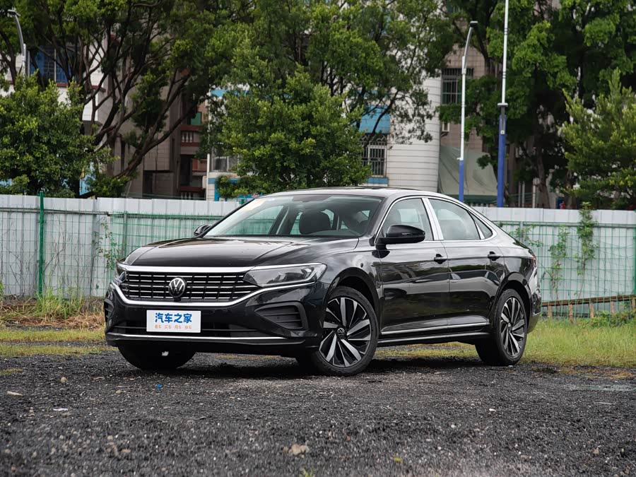 Volkswagen Passat 2026 2026款 出众款 380TSI 龙腾版