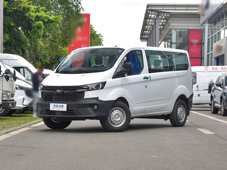 Ford Transit 2023 2023款 2.0T柴油手动多功能商用车短轴低顶5/6座