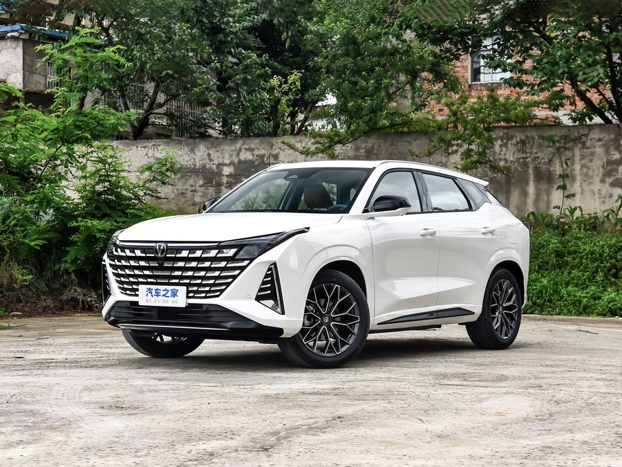 Changan UNI-Z Hybrid 2025 2025款 智慧新蓝鲸 125km 战舰+