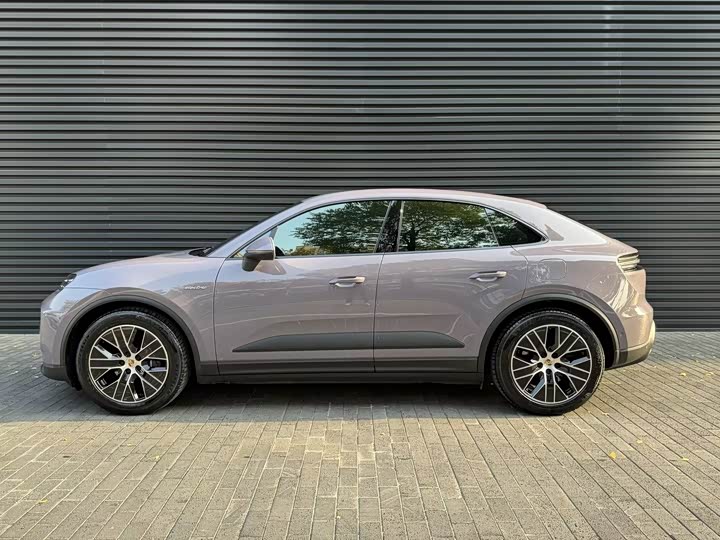 2024 Porsche Macan EV