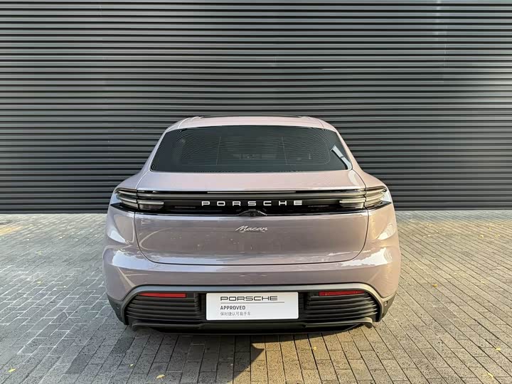 2024 Porsche Macan EV