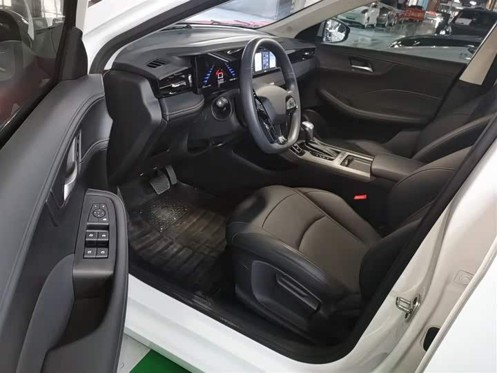 Roewe i5 2026 2026款 1.5L CVT豪华版