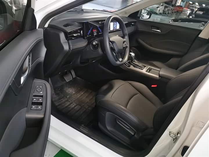 Roewe i5 2026 2026款 1.5L CVT豪华版