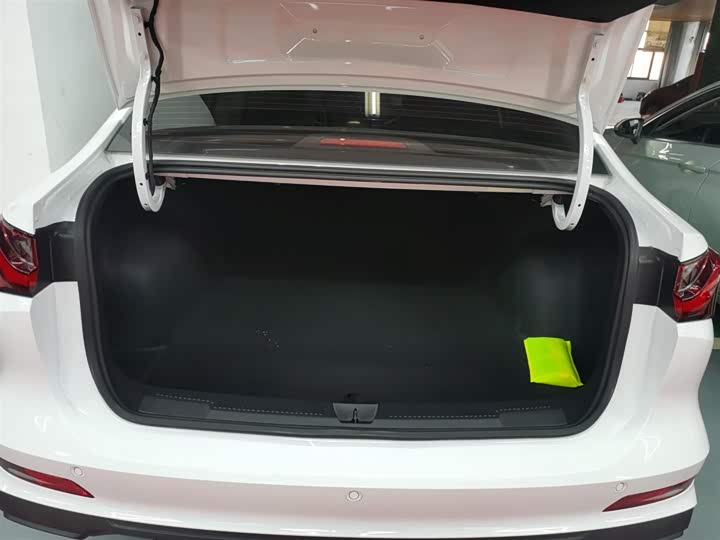 Roewe i5 2026 2026款 1.5L CVT豪华版