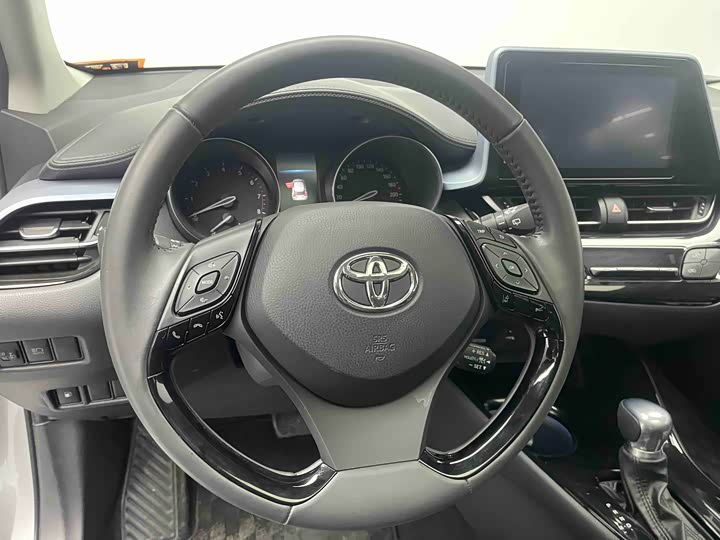 Toyota Izoa 2021 2021款 2.0L 奕驰版
