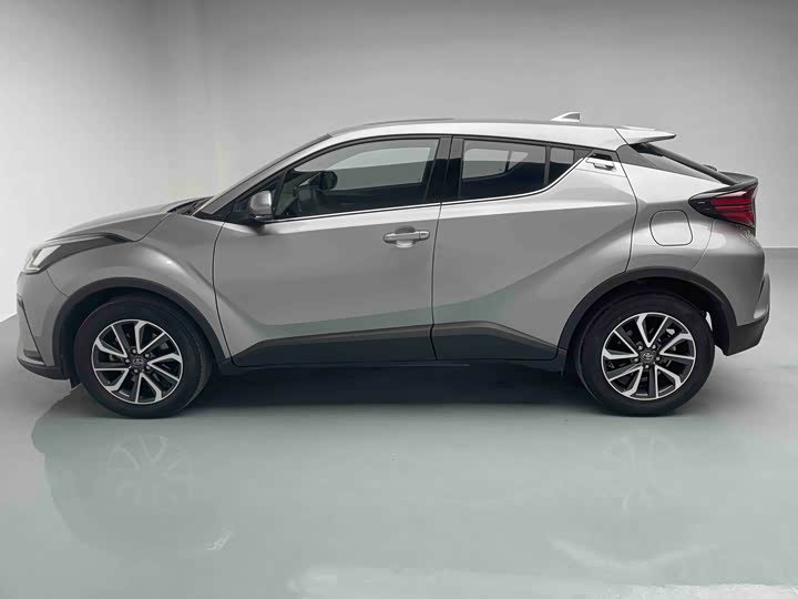 Toyota Izoa 2021 2021款 2.0L 奕驰版