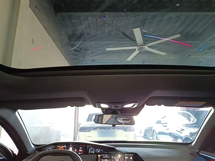 Changan UNI-V 2024 2024款 1.5T 尊贵运动型