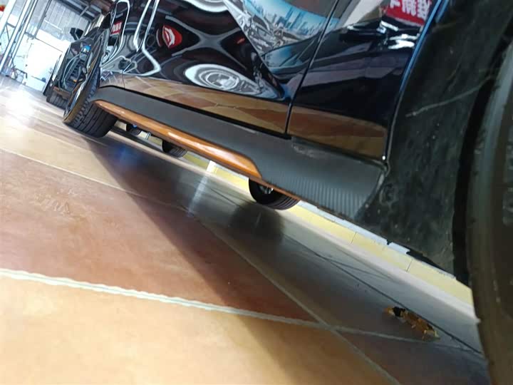 Changan UNI-V 2024 2024款 1.5T 尊贵运动型