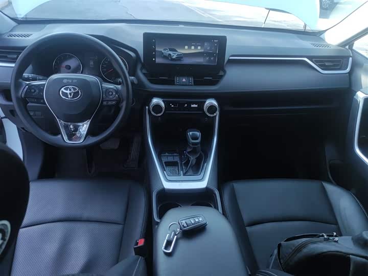Toyota RAV4 2024 2024款 2.0L CVT两驱都市版