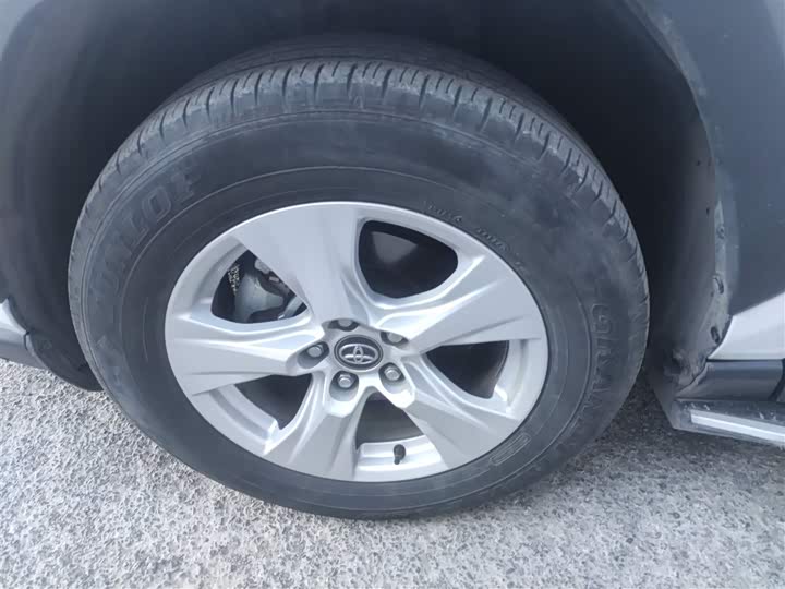 Toyota RAV4 2024 2024款 2.0L CVT两驱都市版