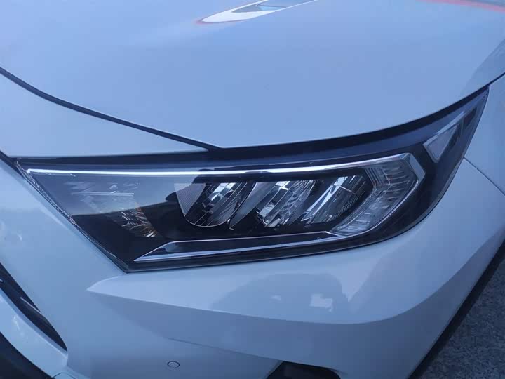 Toyota RAV4 2024 2024款 2.0L CVT两驱都市版