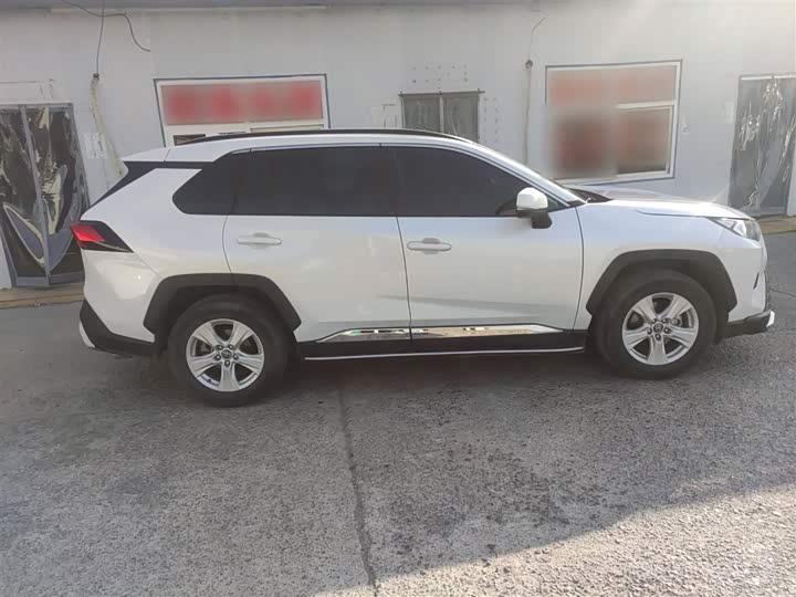 Toyota RAV4 2024 2024款 2.0L CVT两驱都市版