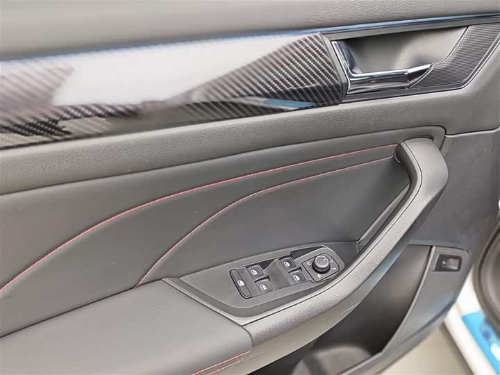 Skoda Kodiaq GT 2022 2022款 TSI330 两驱奢享版