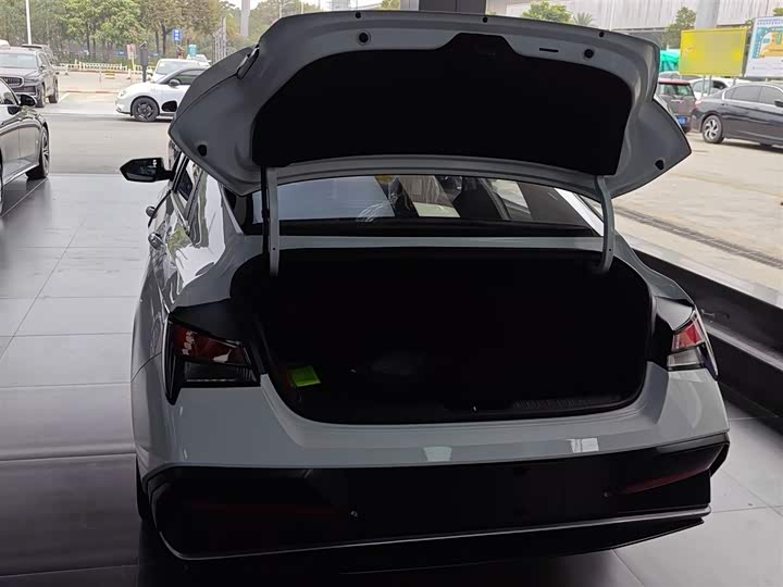 Hyundai Elantra N line 2023 2023款 1.5L CVT GLX精英版